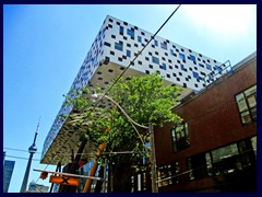 Toronto Bus Tour 199  - Sharp Centre for Design